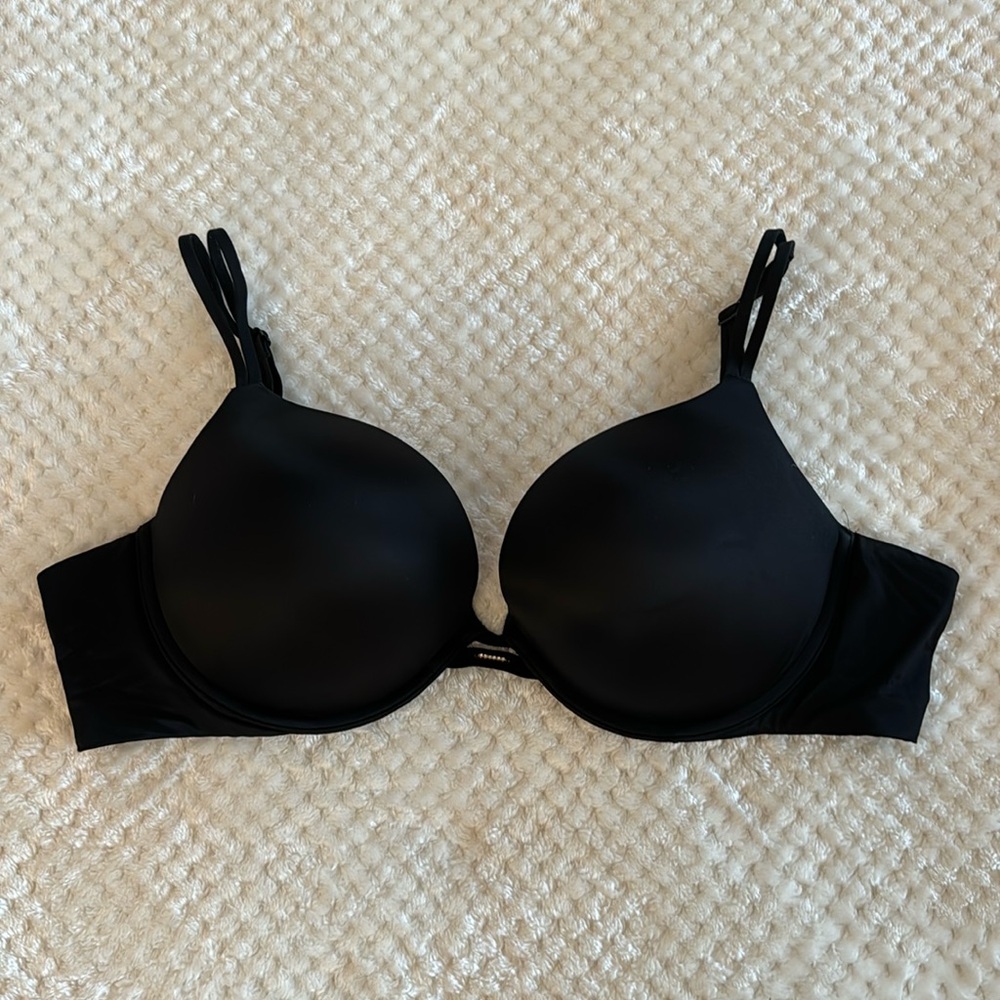 VICTORIA’S SECRET Very Sexy Push-up in Bra - Black 38D